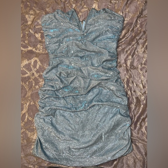 Cute Fashion Nova dress - Picture 1 of 1